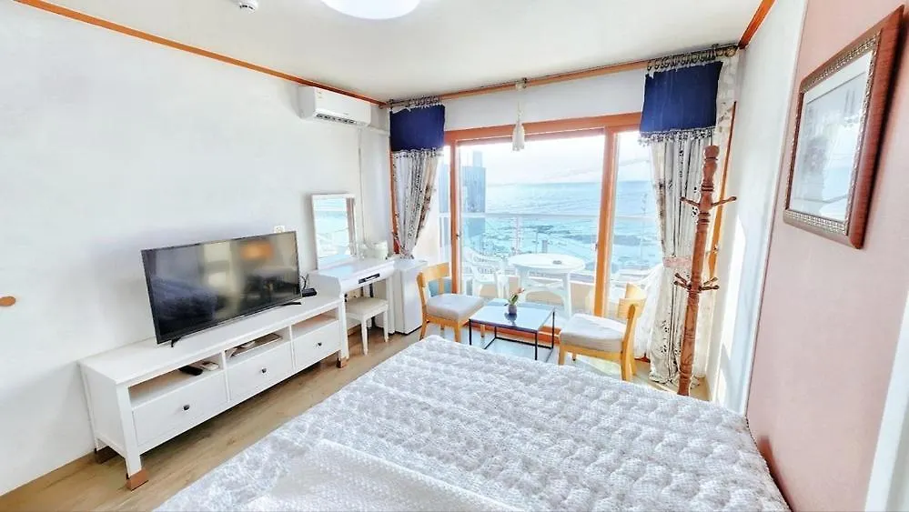 Jeju Yongdam House Hotel Guest house